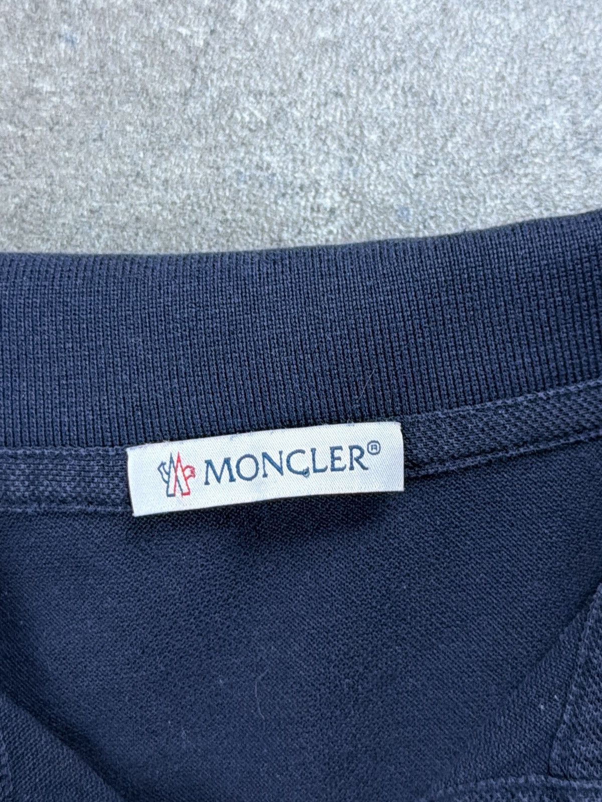 Moncler Navy Blue Moncler embroidered Polo Size US S / EU 44-46 / 1 - 3 Thumbnail