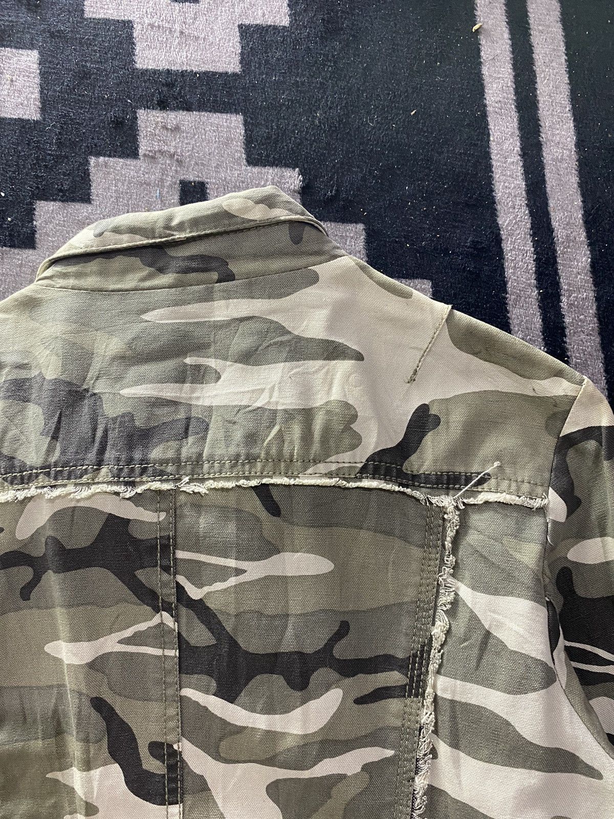 If Six Was Nine × Japanese Brand × Le Grande Bleu (L.G.B.) 2000s nipper studed distressed camo jacket goa style Size US M / EU 48-50 / 2 - 9 Thumbnail