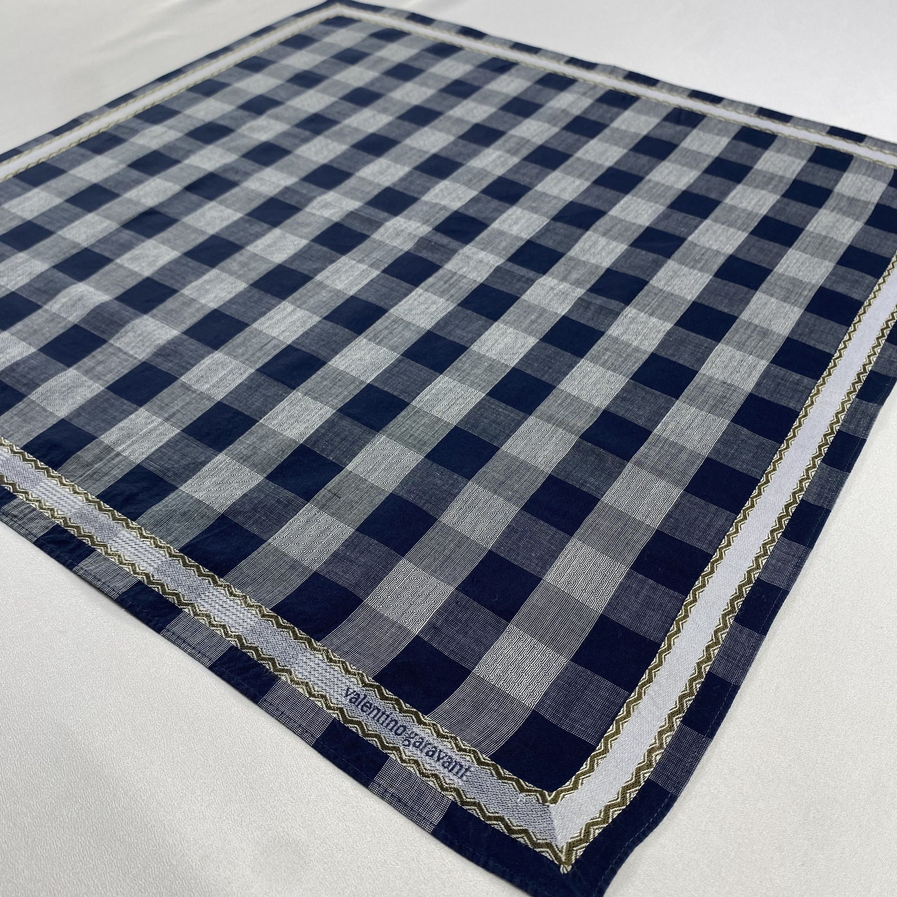 Valentino × Vintage Valentino Garavani Bandana/ Handkerchief / Neckerchief-P713 Size ONE SIZE - 2 Thumbnail