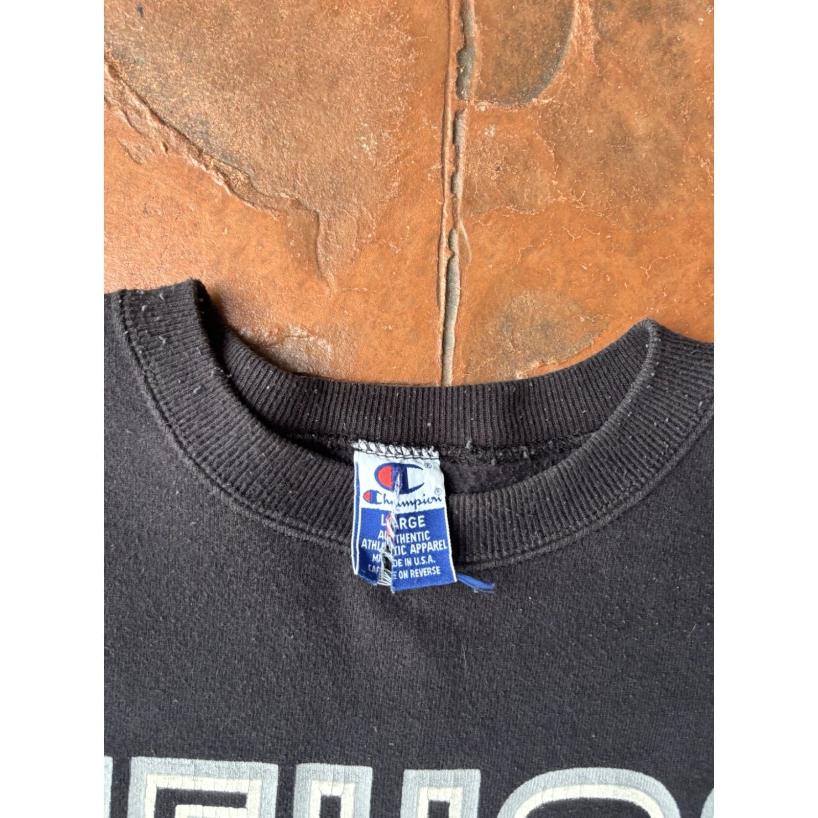 Champion VINTAGE Champion Texas Crew Neck Sweatshirt L Men Black 90s USA Embroidered Logo Size US L / EU 52-54 / 3 - 2 Thumbnail