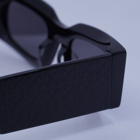 Off-White Off-White OERI141 CARY 1007 Sunglasses Black Rectangle Frame Size ONE SIZE - 8 Thumbnail