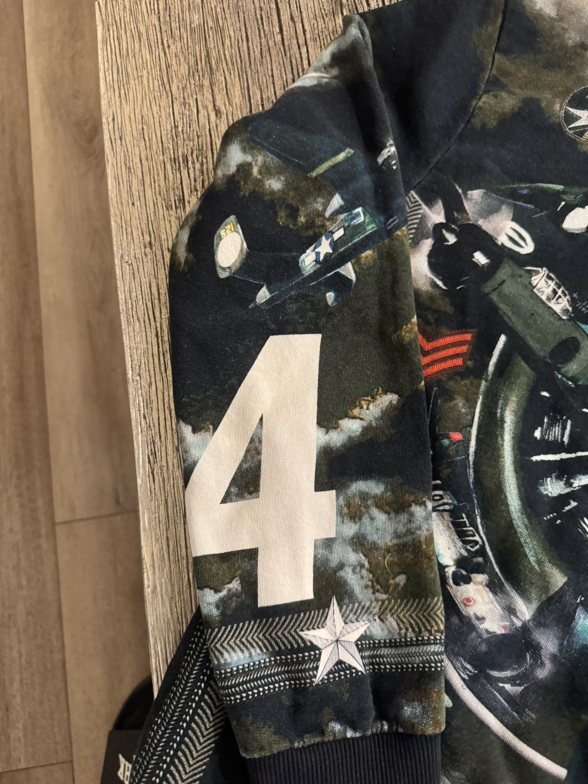 Givenchy Givenchy 2012 Airplane Fighter Jet Stars Hoodie Size M Size US M / EU 48-50 / 2 - 2 Thumbnail