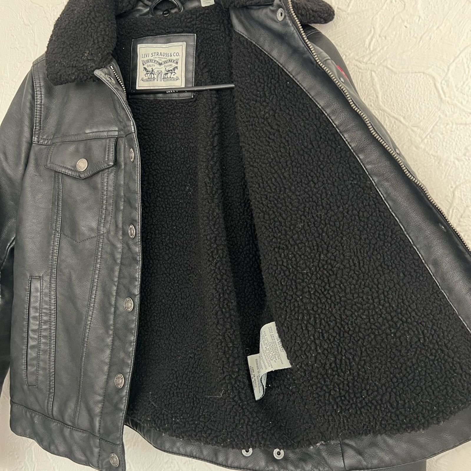 Levi's Levi’s Sherpa Zip Button Jacket Black Faux Leather QUALITY Size S / US 4 / IT 40 - 7 Thumbnail