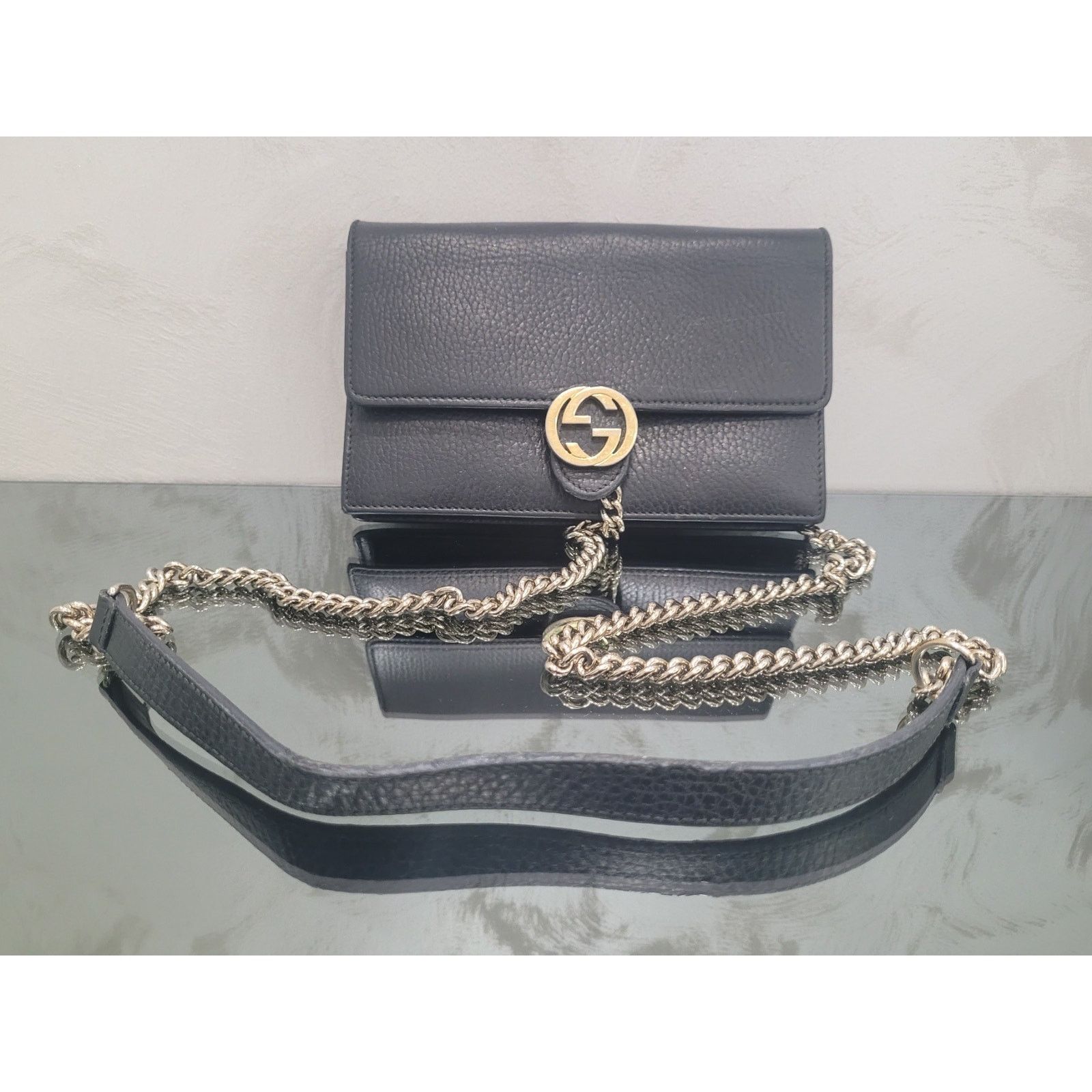 Gucci Gucci Interlocking G Black Leather Wallet on Chain Size ONE SIZE - 1 Thumbnail