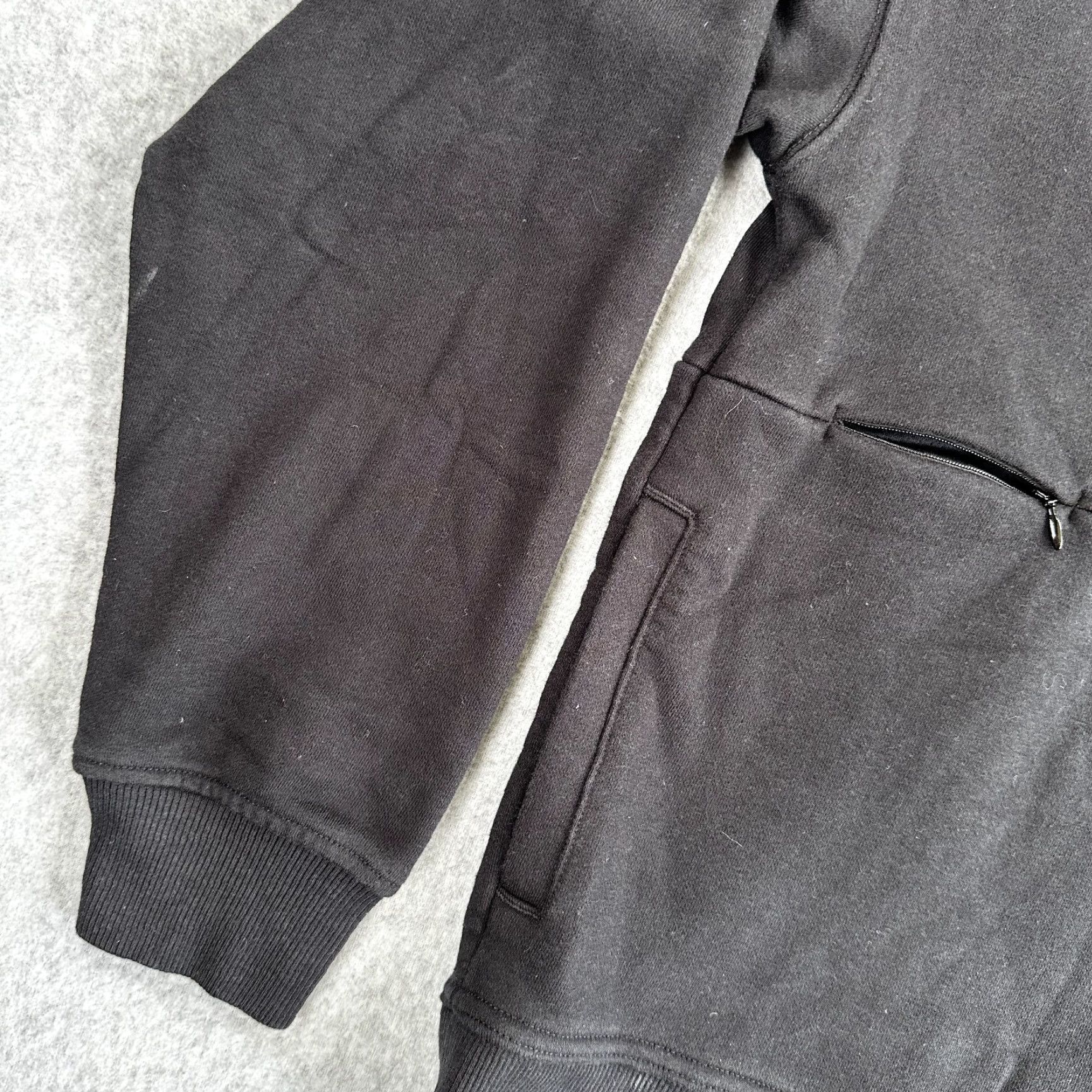 Fabletics Fabletics Hoodie Black Men's S Pullover Long Sleeve Pockets Size US S / EU 44-46 / 1 - 6 Thumbnail