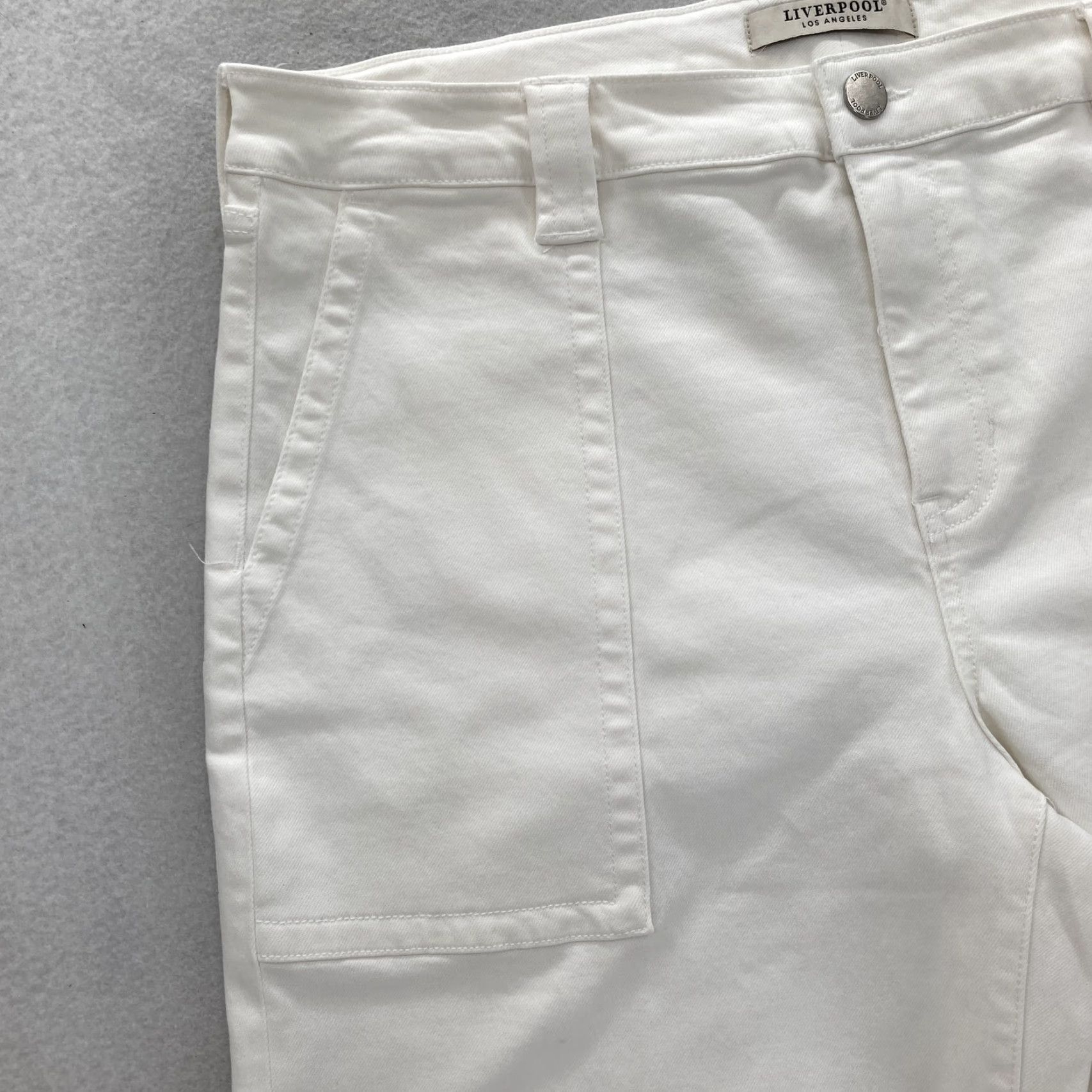 Vintage Liverpool Pants Womens 16W White Cropped Wide Leg High Rise Pockets Logo Buttons Zip Casual Travel Business Women Pants Size 38" / US 16 / IT 52 - 3 Thumbnail