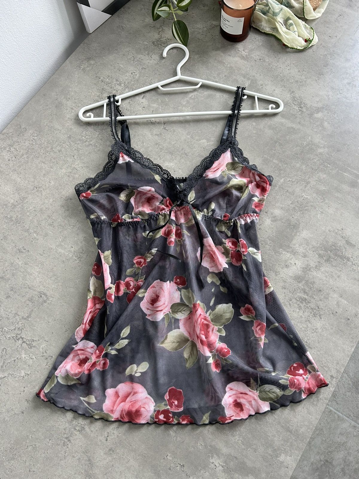 Vintage Cute Mesh Vintage Top Floral Sexy Coquette 00s 90s Size S / US 4 / IT 40 - 1 Thumbnail