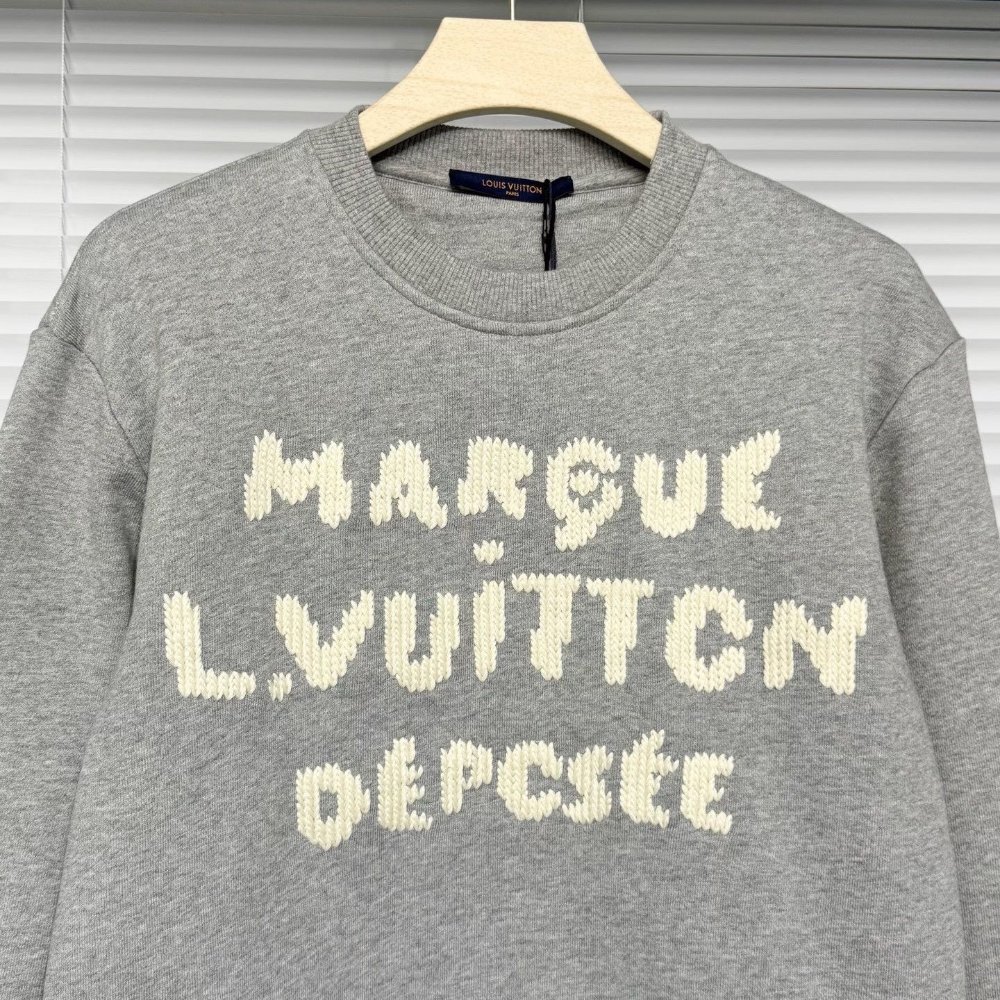 Louis Vuitton Louis Vuitton 2026 Embroidered Logo Sweatshirt S Size US S / EU 44-46 / 1 - 3 Thumbnail