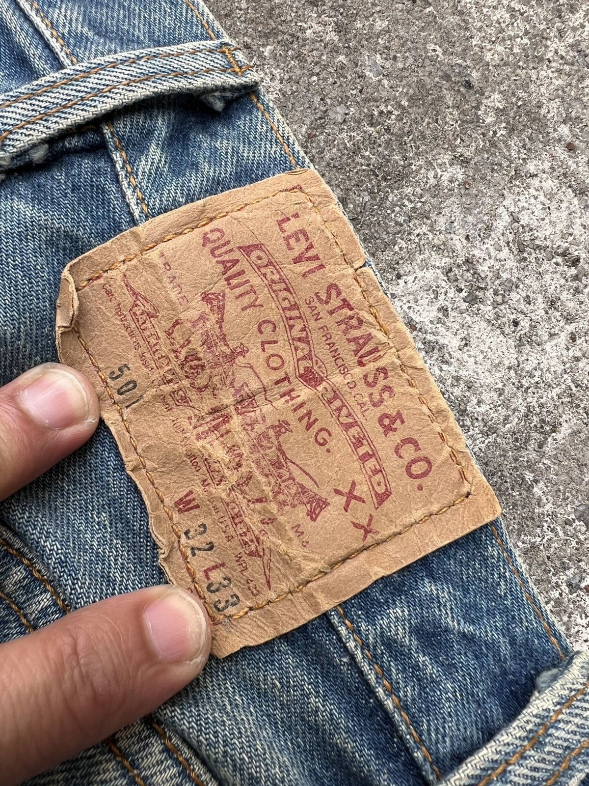 Levi's Vintage 80’s Levi’s 501 Distress Mud Wash Jean Very Rare Size US 31 - 25 Thumbnail