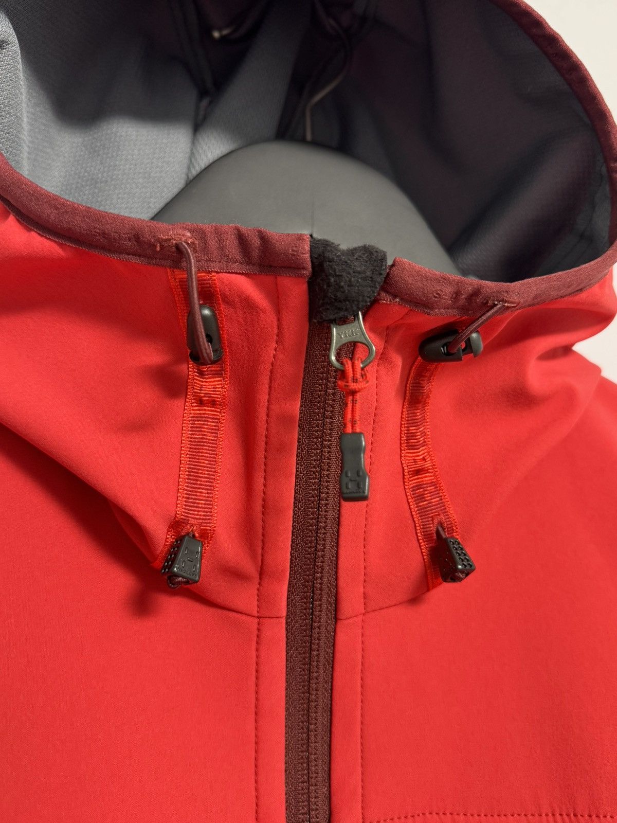 Haglofs Haglofs Womens Softshell Jacket Hooded Stretch Red Size L / US 10 / IT 46 - 9 Thumbnail