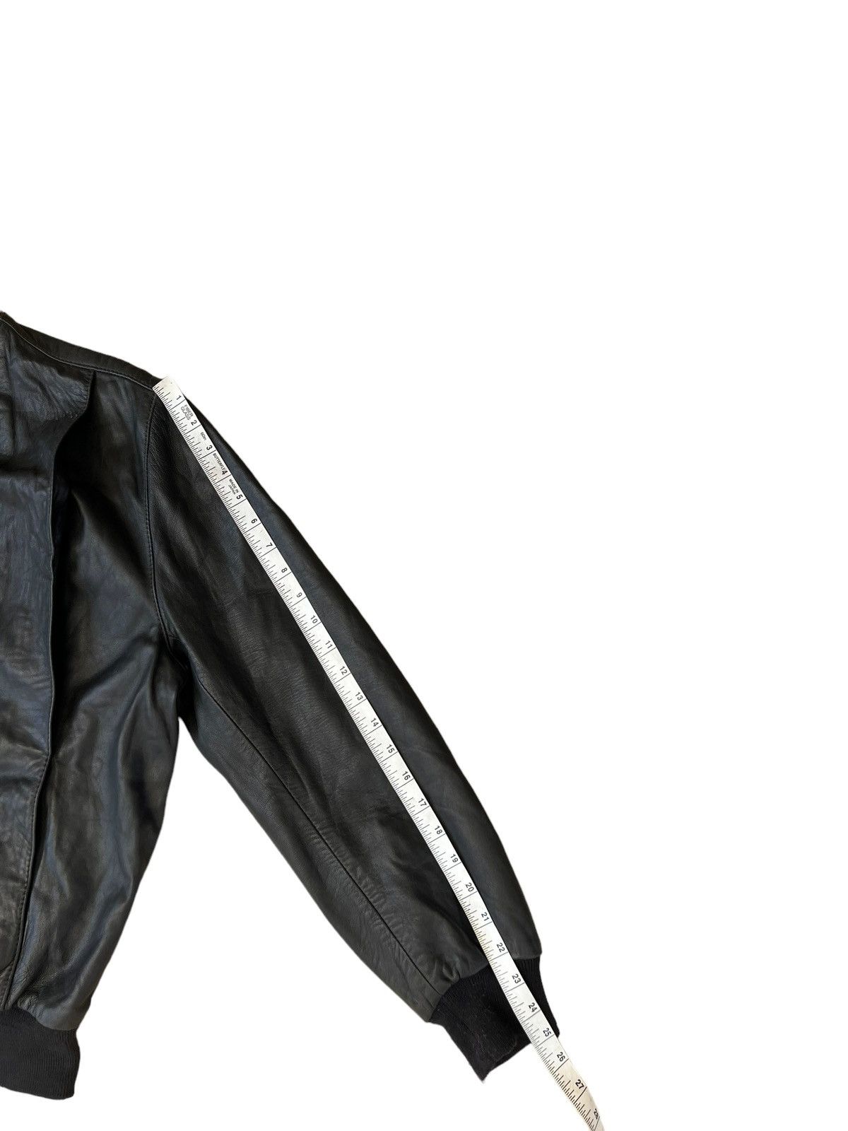 Burberry Vintage Burberrys’ England Black Leather Bomber Jacket Size US L / EU 52-54 / 3 - 4 Thumbnail
