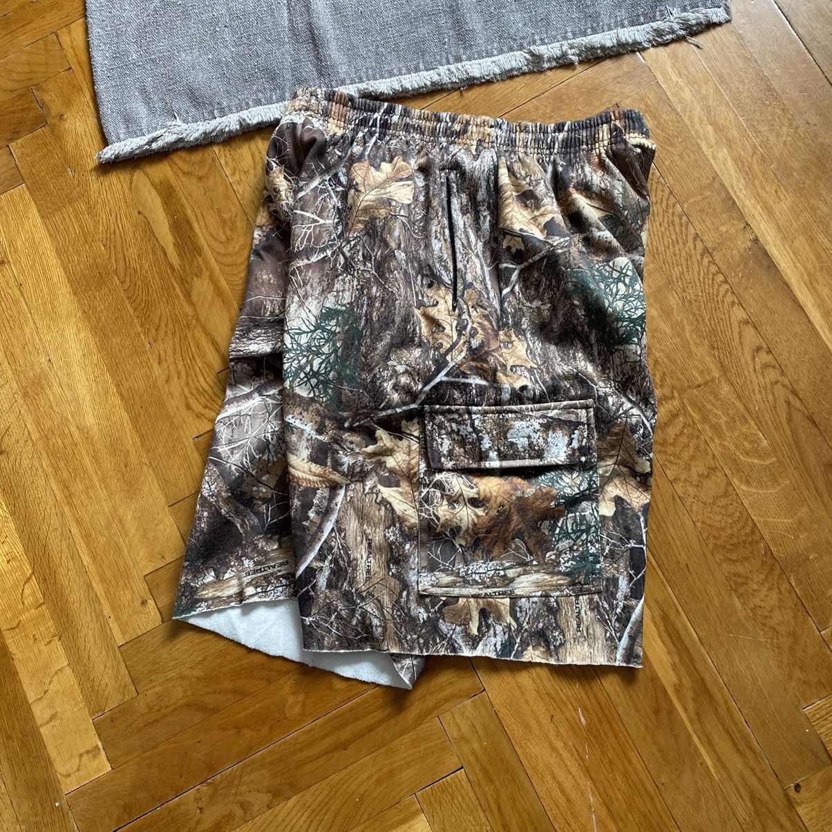 Realtree VINTAGE REALTREE COUNTRY WEAR RAP STYLE CARGO SHORTS Size US 34 / EU 50 - 1 Thumbnail
