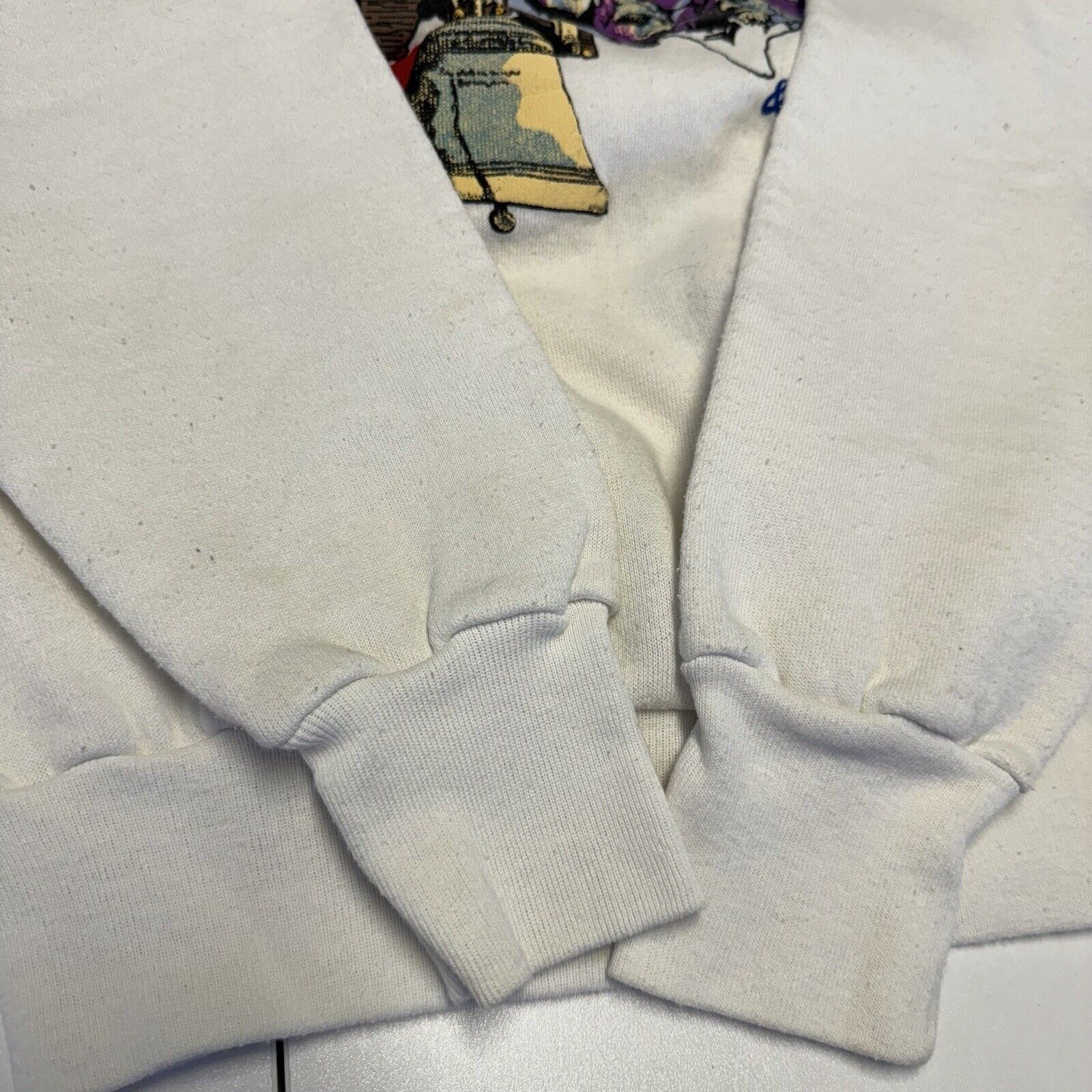 Vintage Vintage 90s American & Proud Sweatshirt Mens Large White Cre Size US L / EU 52-54 / 3 - 8 Thumbnail
