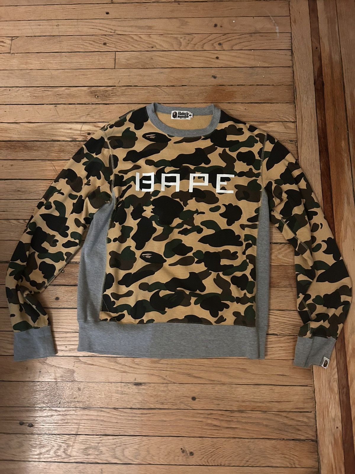Bape 1st Camo Crewneck Size US L / EU 52-54 / 3 - 1 Thumbnail