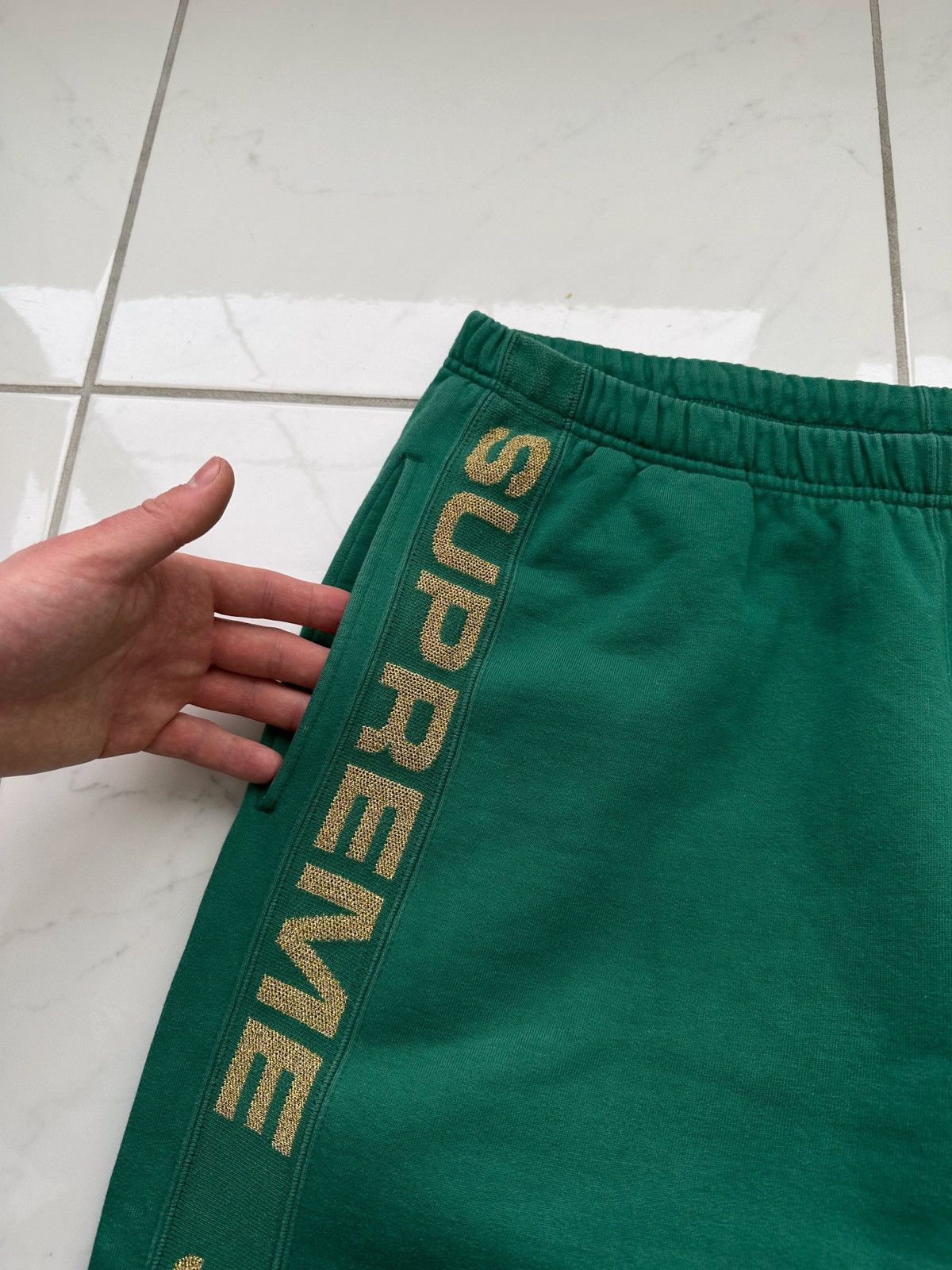 Supreme Supreme Green Sweatpants Size US 34 / EU 50 - 6 Thumbnail