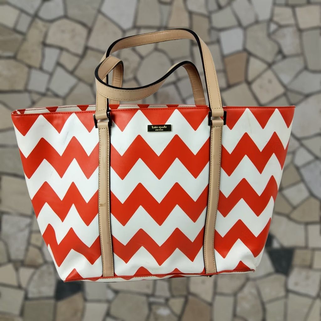 Vintage Kate Spade New York Chevron Large Tote Shoulder Bag Purse Travel Beach Size ONE SIZE - 1 Thumbnail