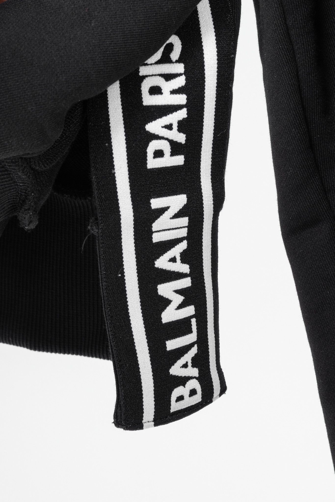 Balmain Balmain Black Cropped Cotton Logo Hoodie Size M / US 6-8 / IT 42-44 - 9 Thumbnail