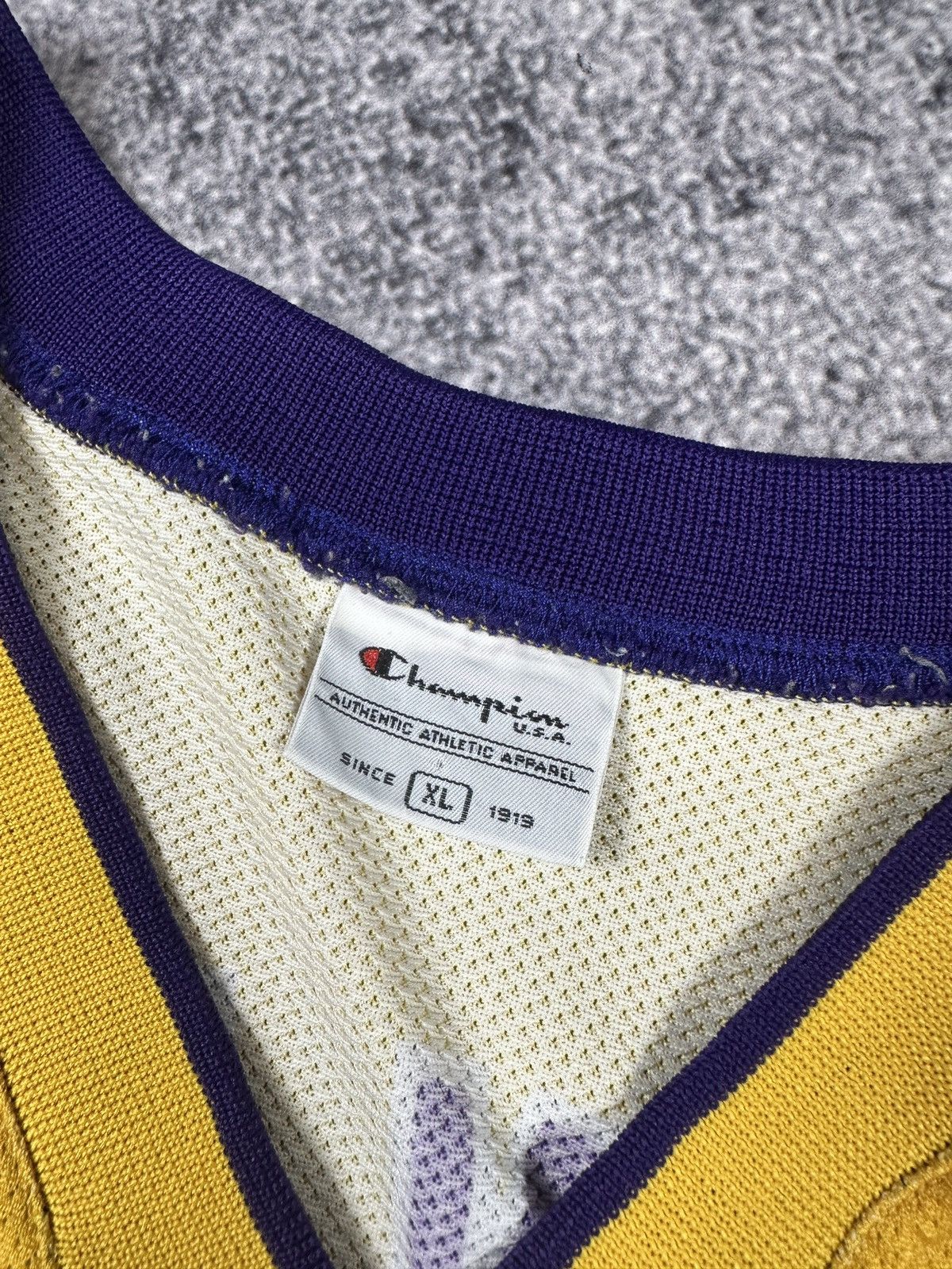 Champion Vintage Champion Lakers 8 Bryant Basketboll Jersey XL NBA Size US XL / EU 56 / 4 - 6 Thumbnail