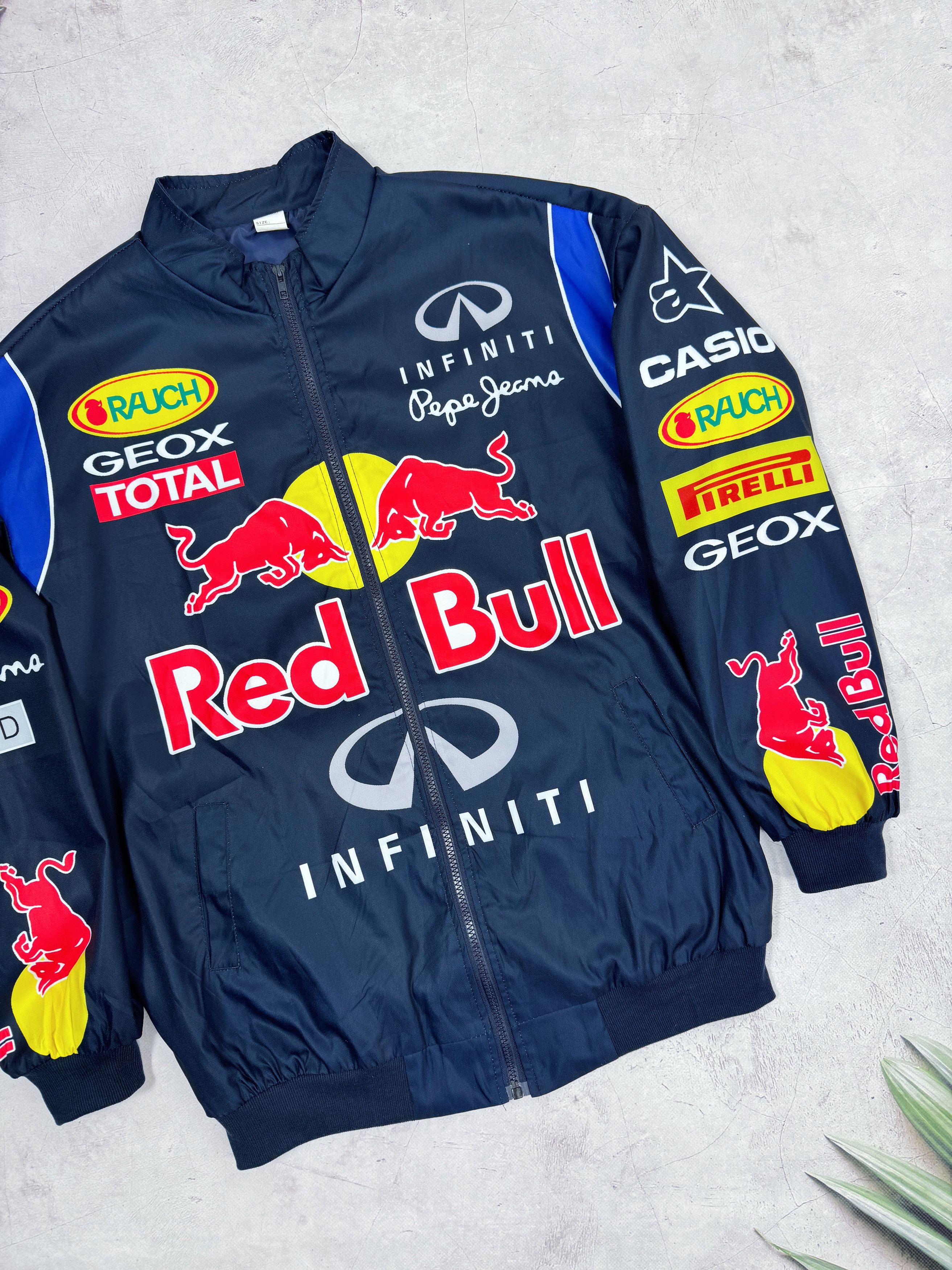 Formula 1 Red Bull F1 Team Light Jacket Racing Infiniti Pirelli Size US M / EU 48-50 / 2 - 7 Thumbnail