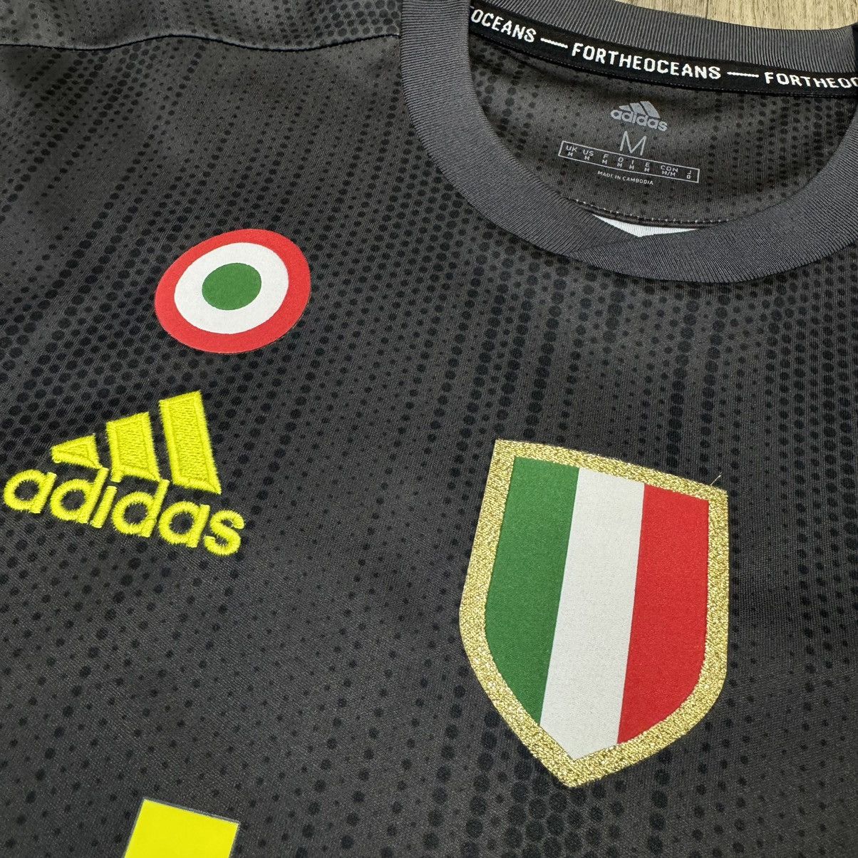 Adidas Juventus 18/19 away shirt #8 Marschisio Size US M / EU 48-50 / 2 - 6 Thumbnail