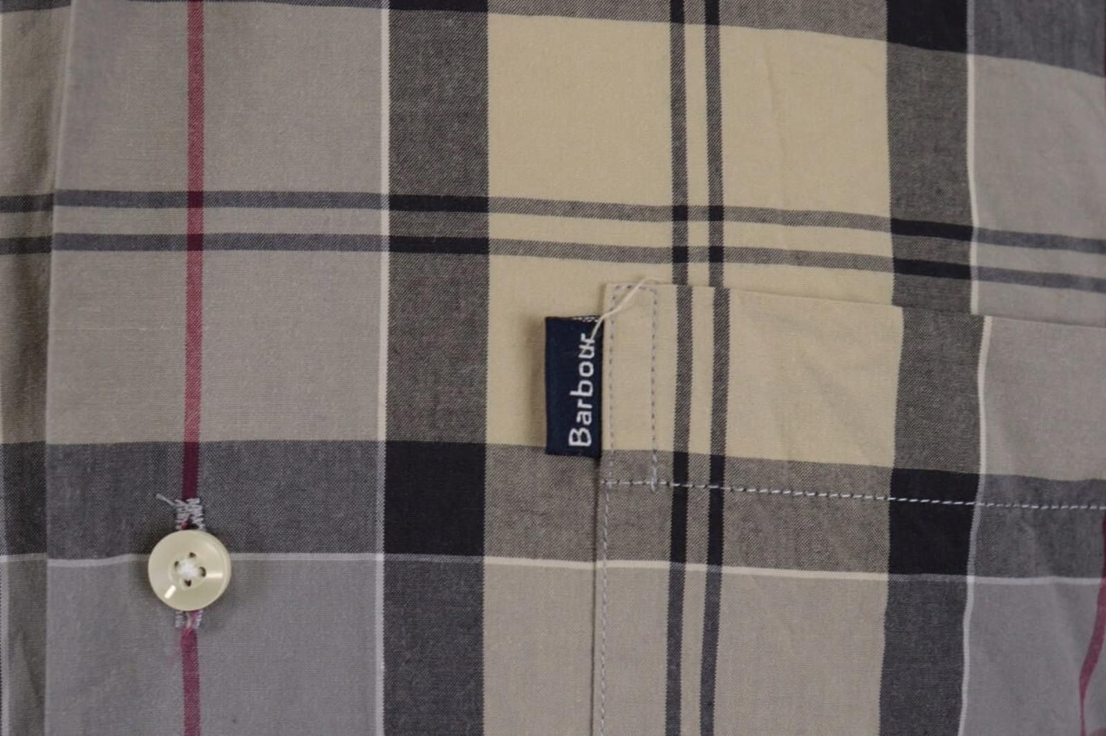 Barbour Barbour Herbert Tailored Fit Tartan Button Down Shirt Size M Size US L / EU 52-54 / 3 - 4 Thumbnail