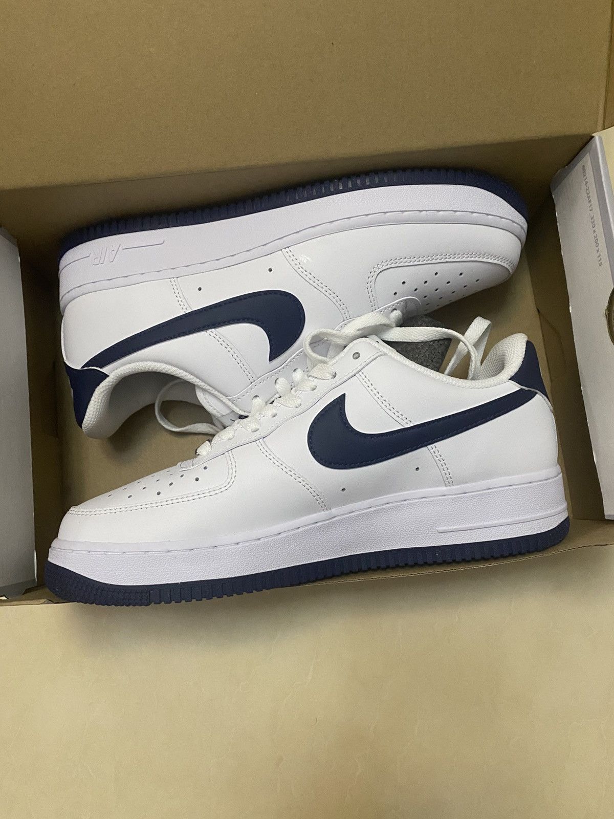 Nike Airforce 1 Size US 8 / EU 41 - 2 Thumbnail