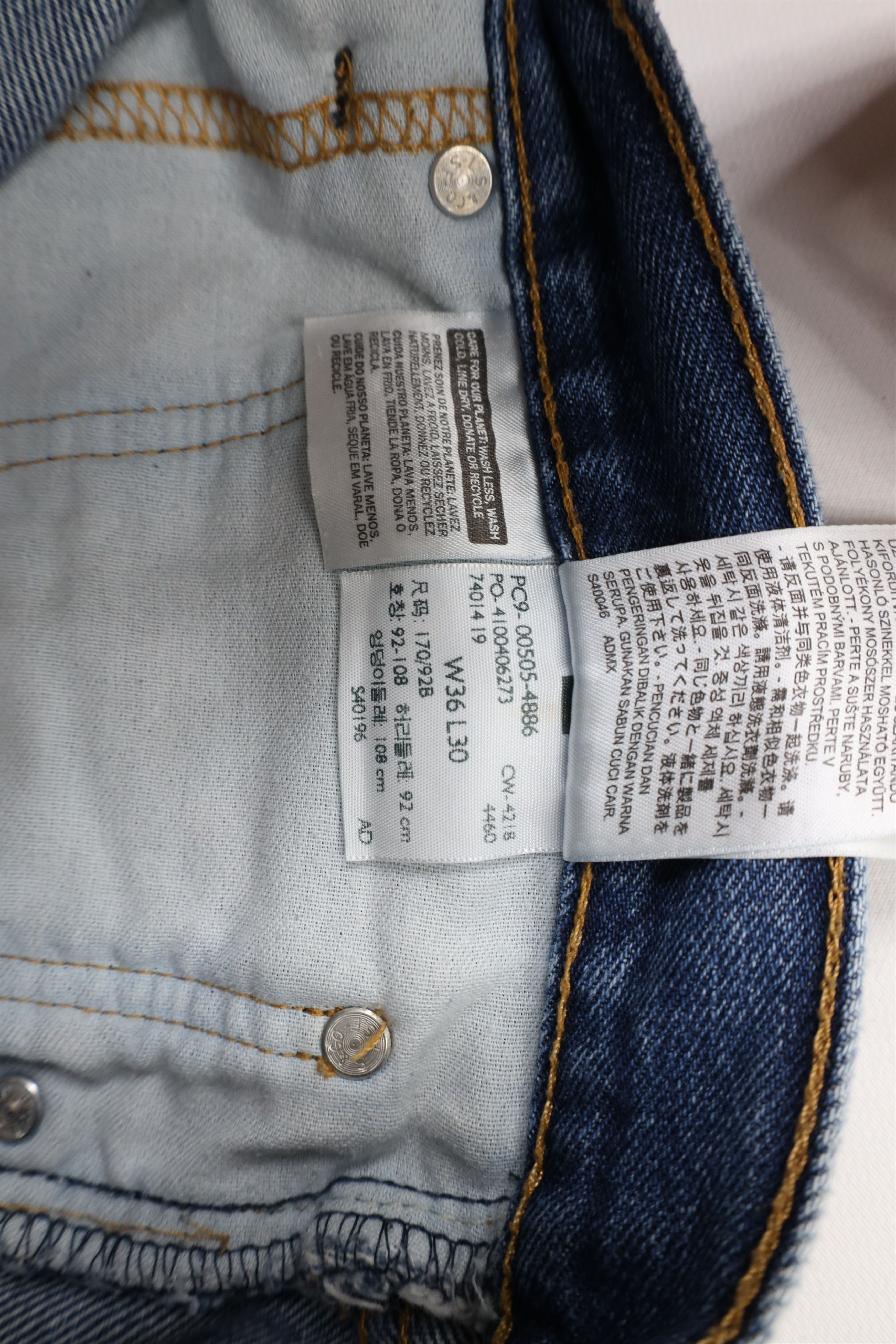 Levi's × Vintage Vintage Y2K Levis 505 Regular Fit Denim Jeans Blue Cotton Size US 36 / EU 52 - 8 Thumbnail