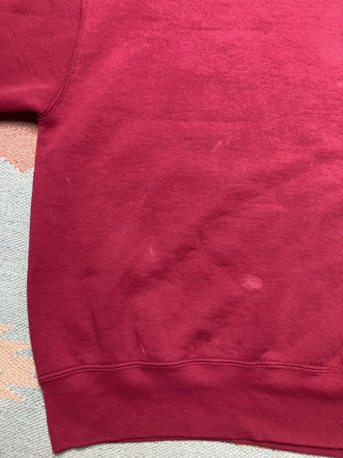 Vintage Vintage 90s sweatshirt munsingwear blank maroon soft large Size US L / EU 52-54 / 3 - 3 Thumbnail