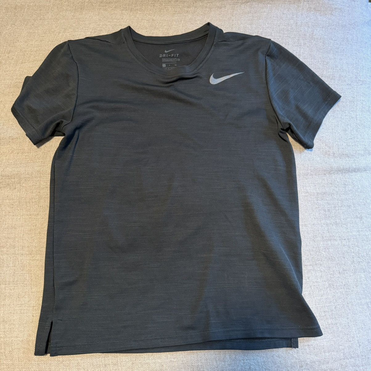 Nike Dri fit tshirt Size US S / EU 44-46 / 1 - 1 Thumbnail