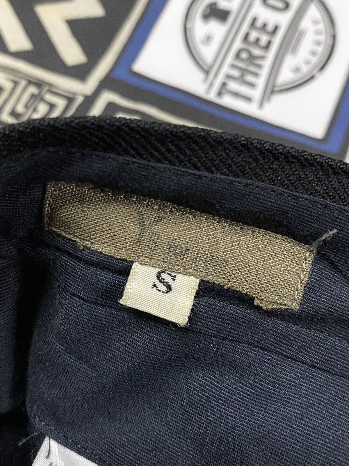 Yohji Yamamoto 80s Yohji Yamamoto Y’s for men Baggy Leg Black Wool Trousers Size US 30 / EU 46 - 3 Thumbnail