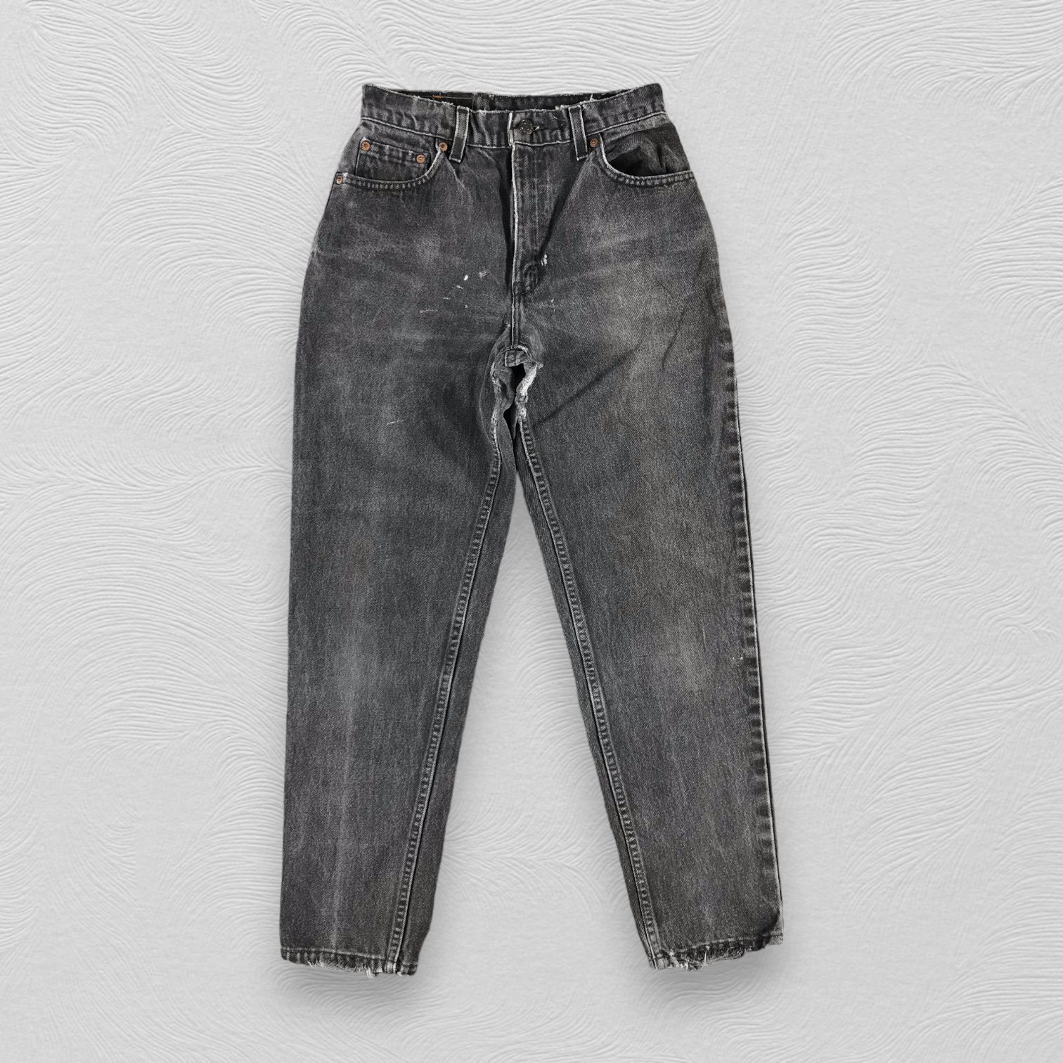 Levi's Vintage Levi's 550 Jeans Distress Faded Black Denim KJ843 Size US 27 - 1 Thumbnail