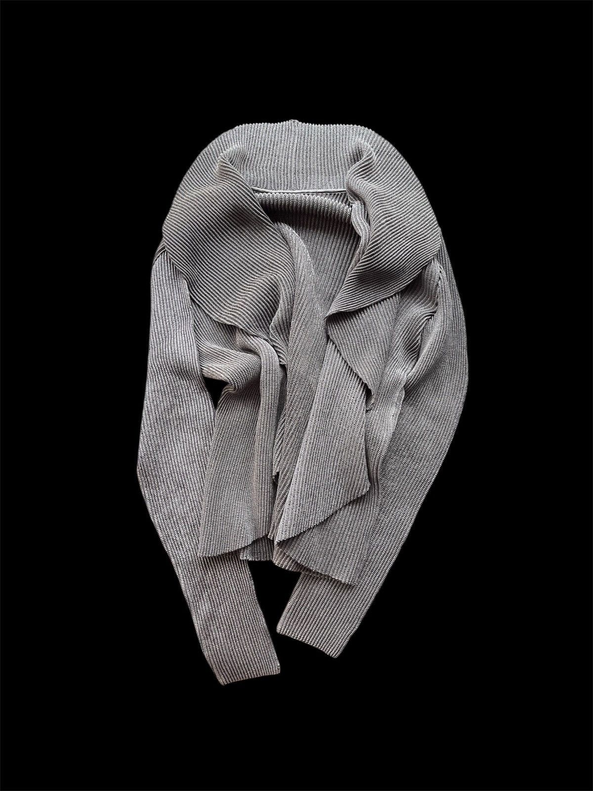 Pleats Please Issey Miyake Vtg specchio pleats grey cardigan Size S / US 4 / IT 40 - 1 Thumbnail