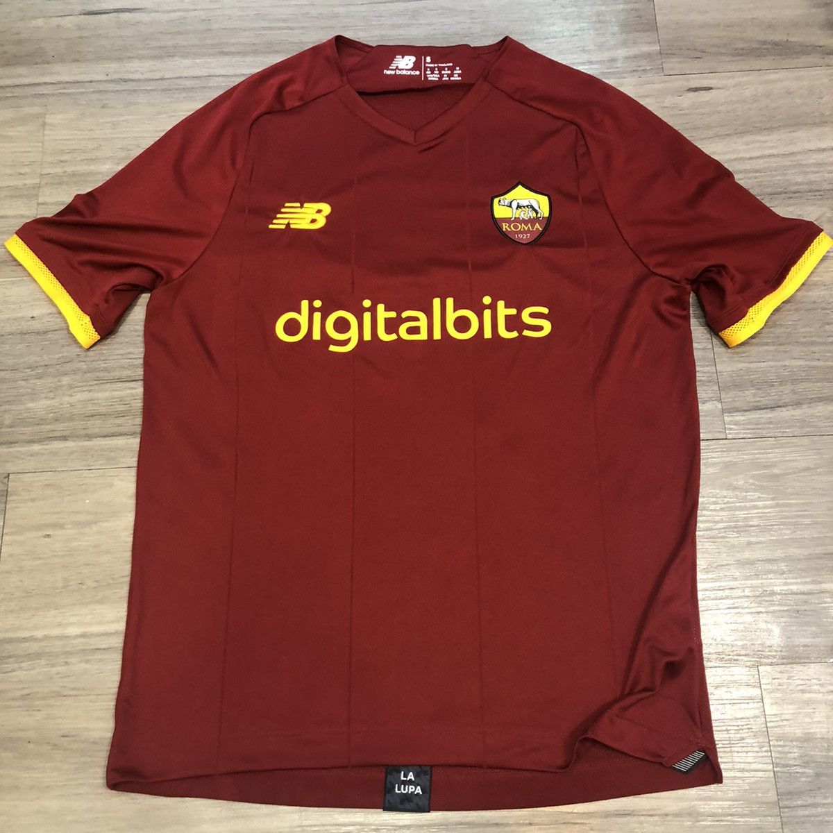 image of New Balance x Soccer Jersey Roma 21/22 Home Shirt 37 Spinazzola in Red, Men's (Size Small)