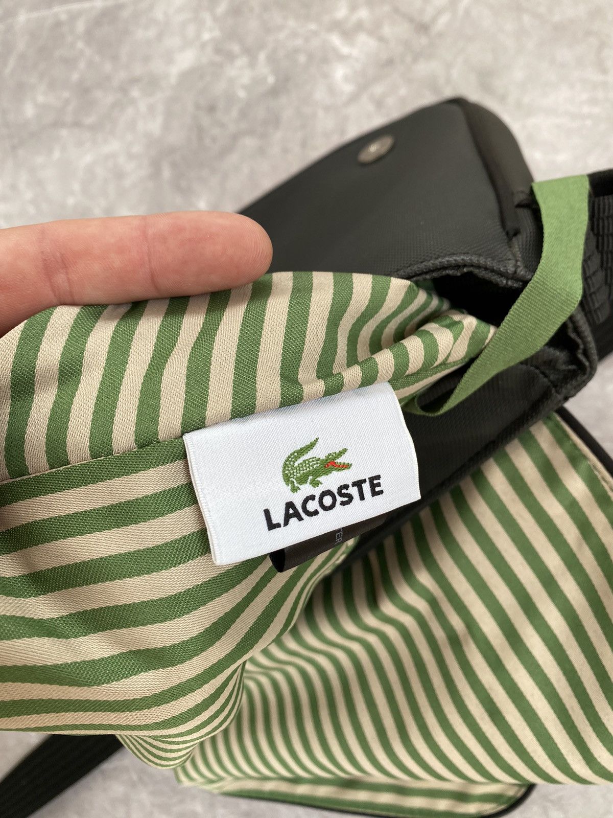 Lacoste Vintage Y2K Lacoste Crossbody Messenger Bag Adjustable Strap Size ONE SIZE - 17 Thumbnail
