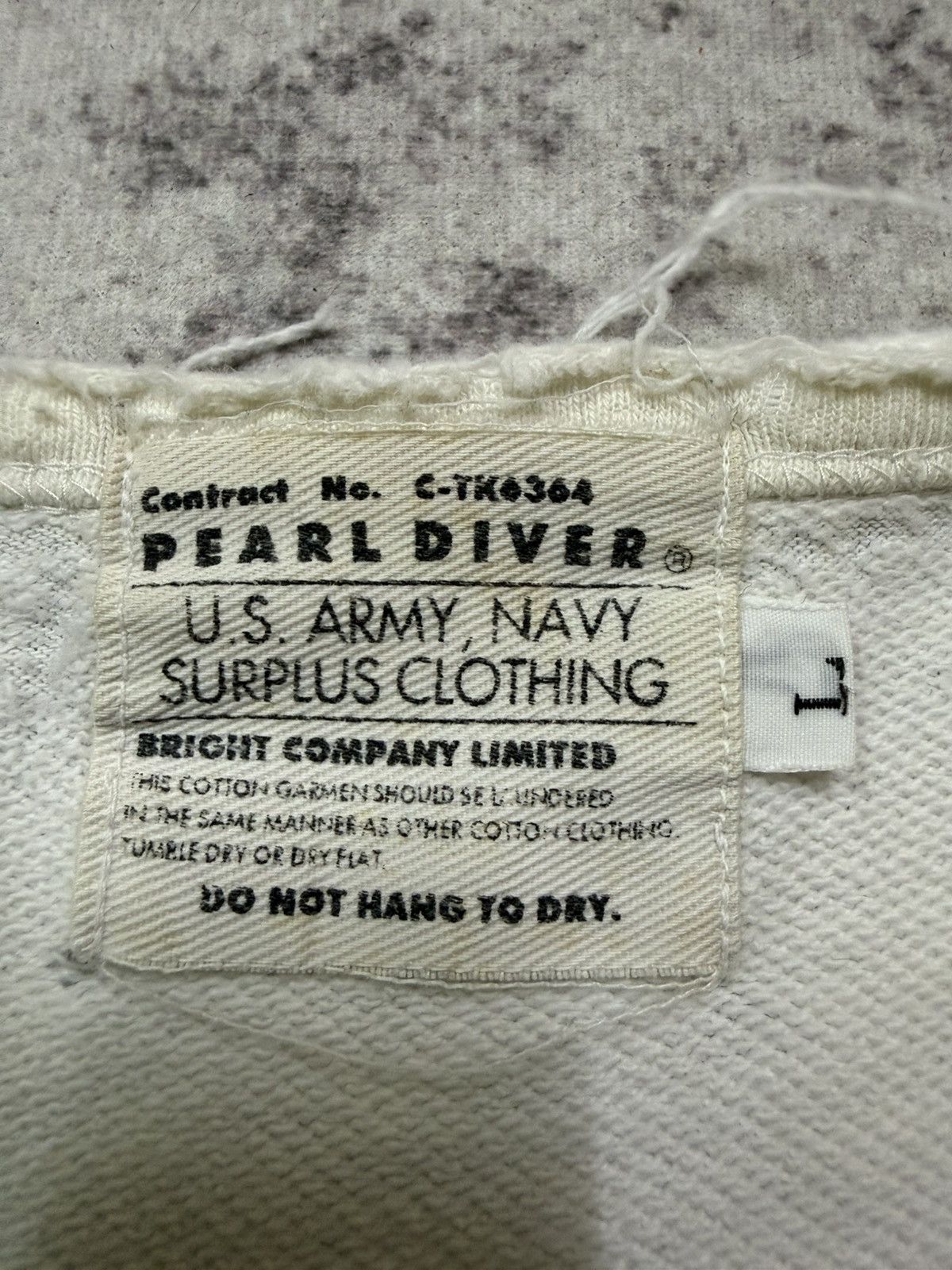 Japanese Brand Pearl Diver U.S Army Navy Surplus Clothing Distressed Sweat Size US L / EU 52-54 / 3 - 10 Thumbnail