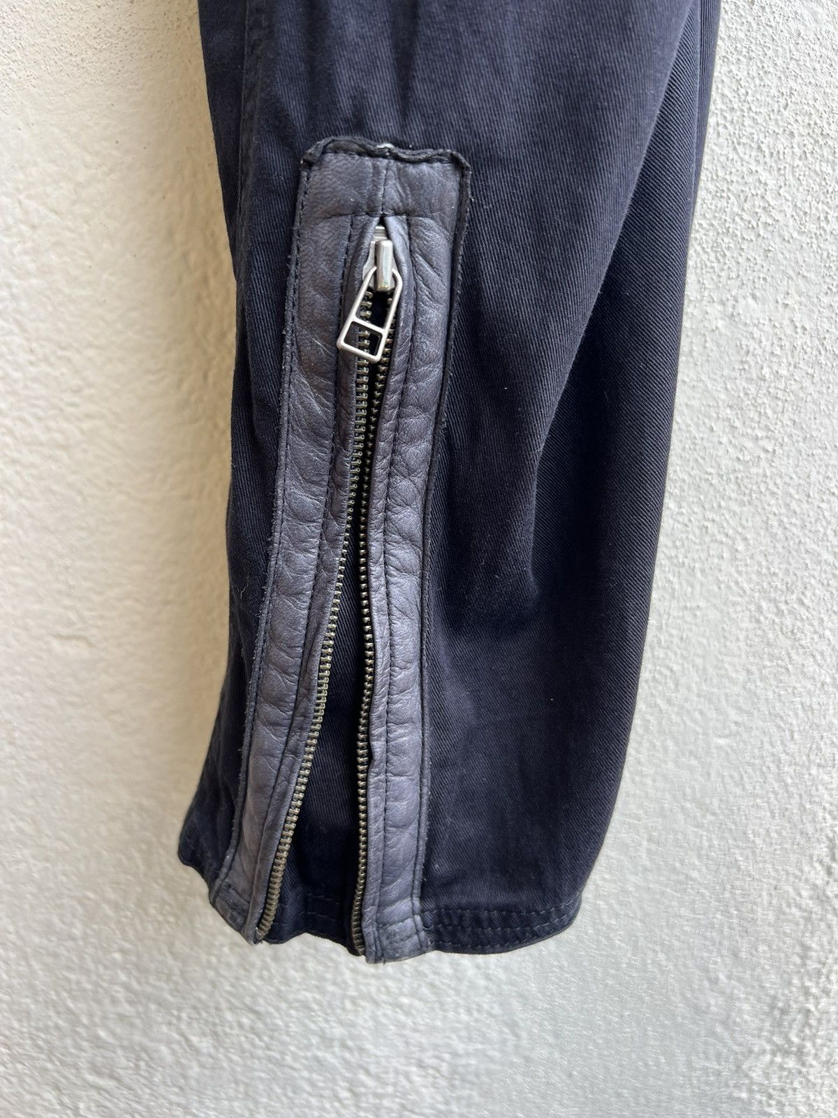 02DERIV. × Alfredo Bannister Alfredo Bannister X 02Deriv Hybrid Leather Cargo Trouser Size US 33 - 24 Thumbnail