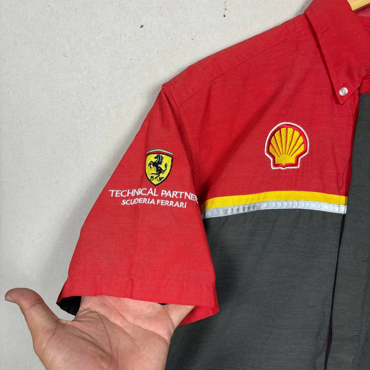 Ferrari × Vintage Iconic 90s Shell Ferrari Techinal Partner Shirt Size US L / EU 52-54 / 3 - 4 Thumbnail