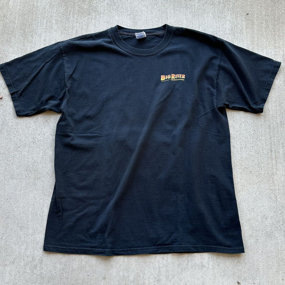 Band Tees × Vintage Vintage Big River Adventures Of Huckleberry Finn T Shirt Size US XL / EU 56 / 4 - 2 Thumbnail