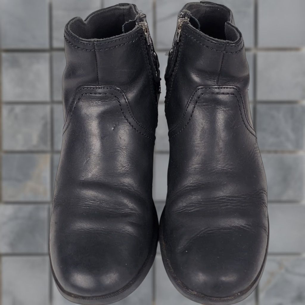 Teva Teva Women's Foxy Black Leather Side Zip Ankle Boots Bootie, Booties, Casual, Travel, Workwear, 9, US Size 9, Leather, Block Heel, Mid (2-2.9 in) Size US 9 / IT 39 - 1 Thumbnail
