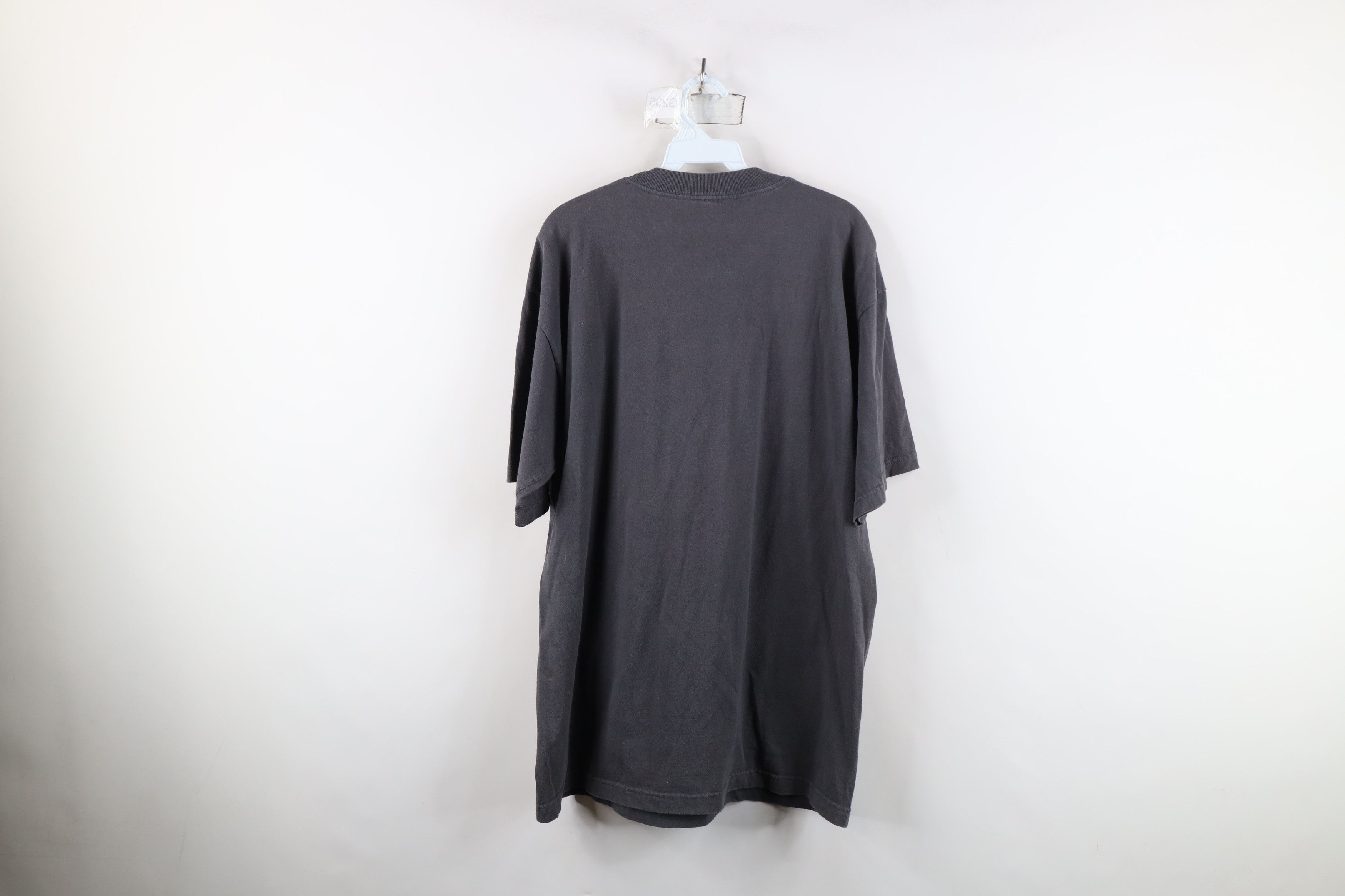 Vintage Vintage 90s Streetwear Nature Wolf Mountains T-Shirt Gray Size US XL / EU 56 / 4 - 13 Thumbnail