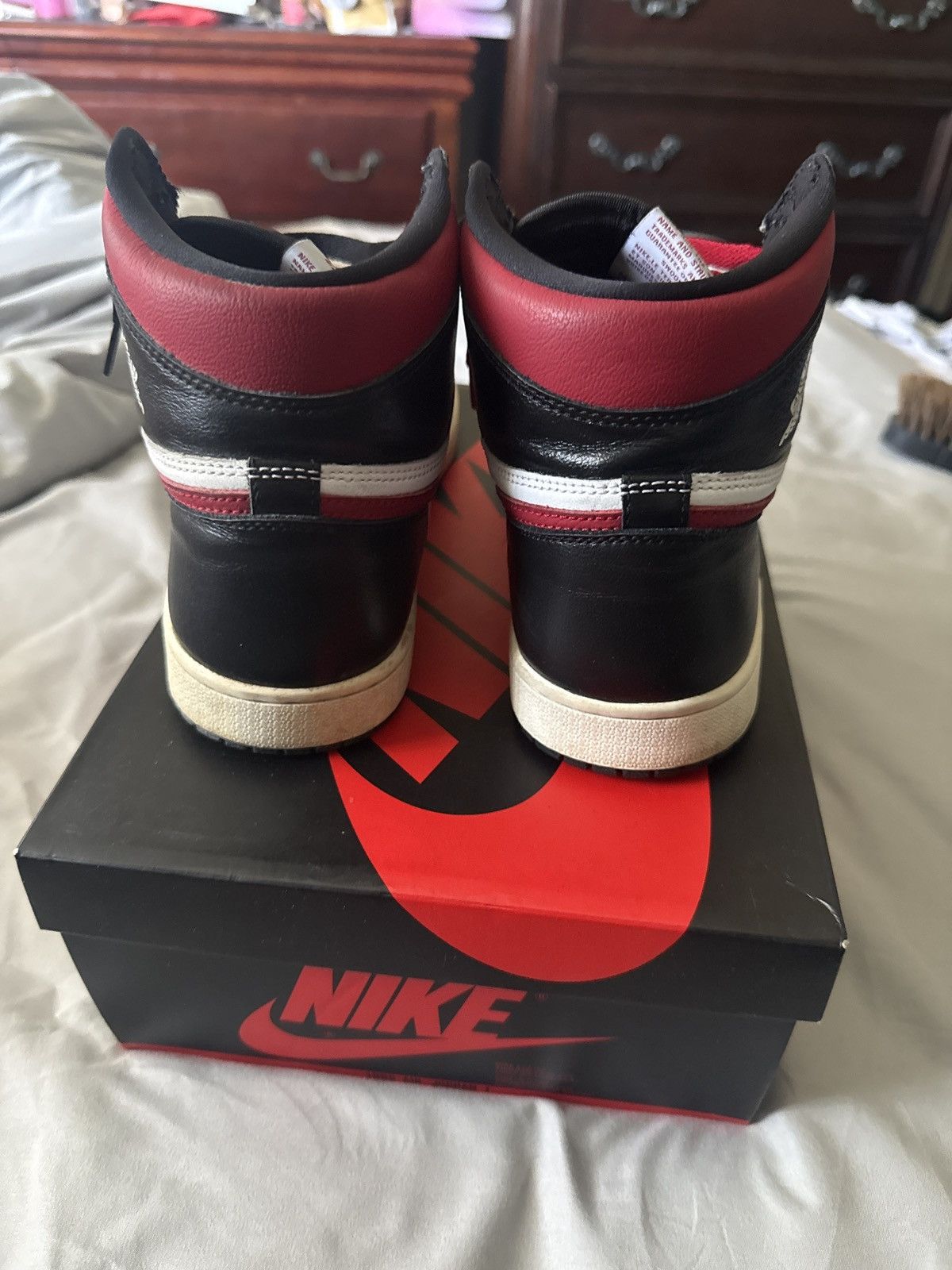 Jordan Brand Jordan 1 High “Gym Red” Size US 8.5 / EU 41-42 - 3 Thumbnail
