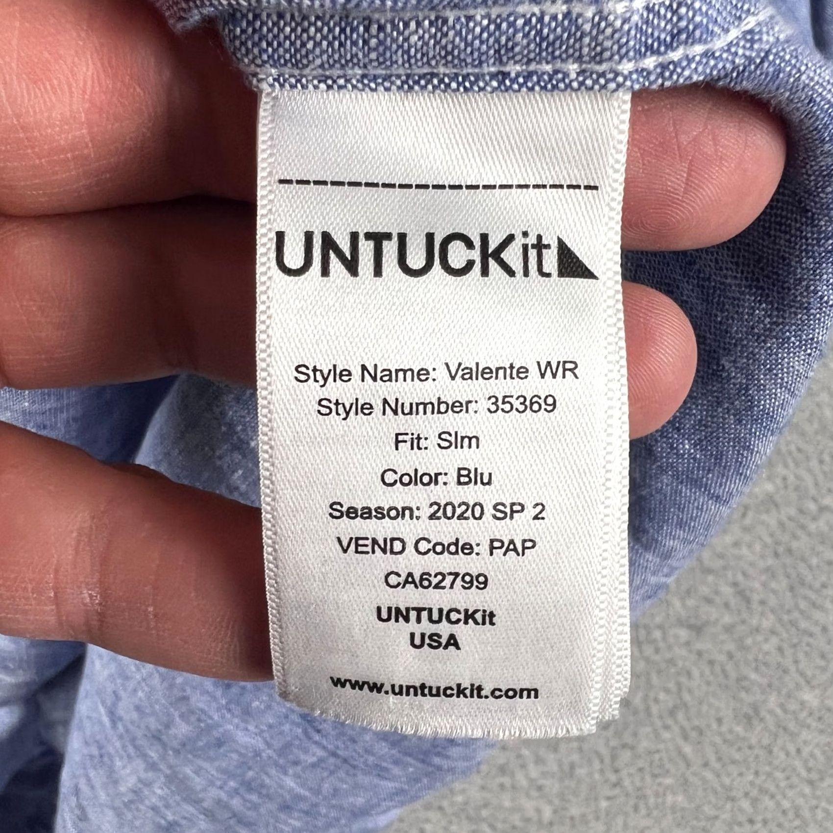UNTUCKit UNTUCKit Shirt Button XL Slim Blue Lightweight Linen Short Sleeve Size US XL / EU 56 / 4 - 4 Thumbnail
