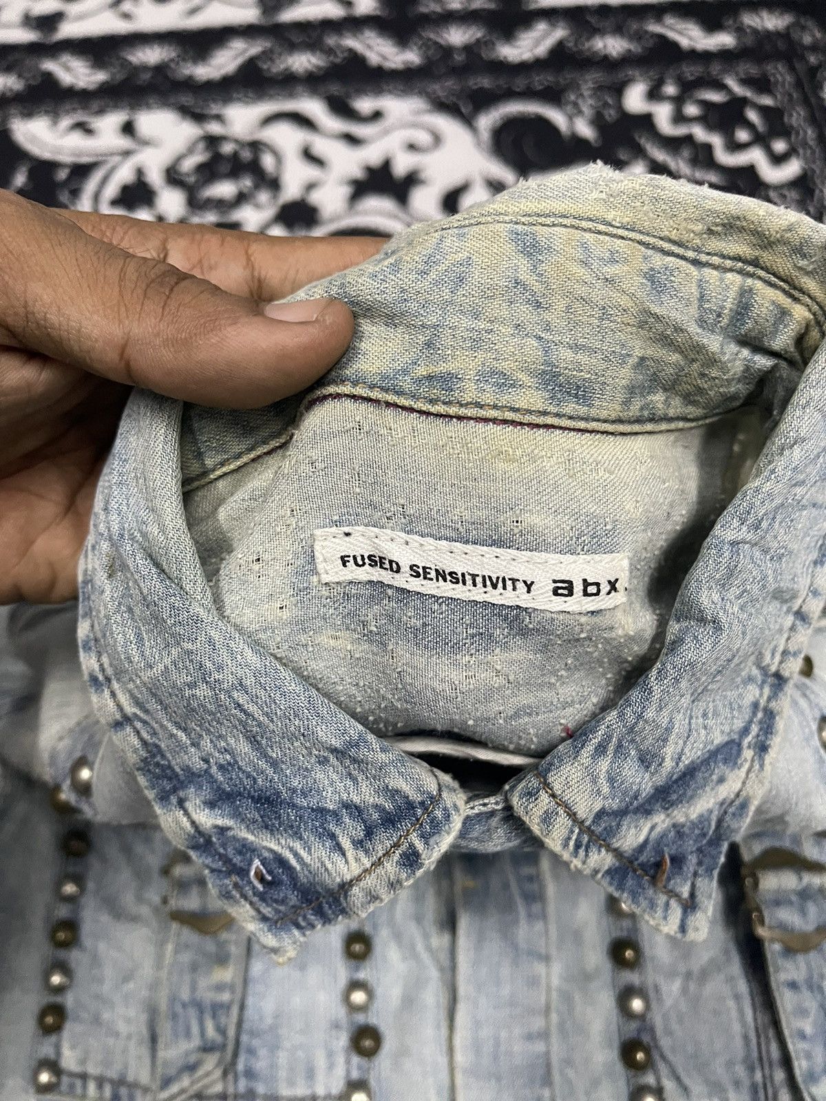 Japanese Brand 2000s KMRII INSPIRED STUDDED DENIM BUTTON UP DISTRESSED Size US S / EU 44-46 / 1 - 11 Thumbnail