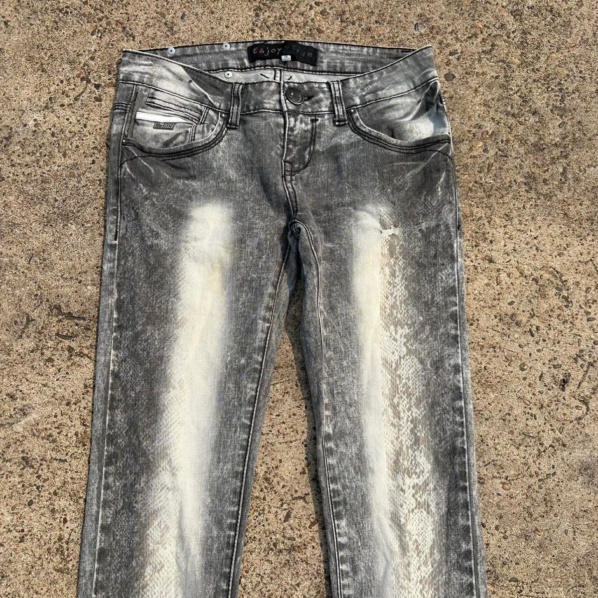 If Six Was Nine E&JOY by ETAM Snake Print Skinny Jeans Grey Wash Size US 30 / EU 46 - 9 Thumbnail
