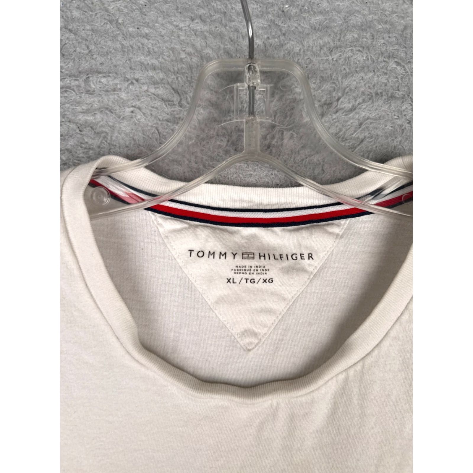 Tommy Hilfiger Tommy Hilfiger Shirt Adult XL White 100% Cotton Short Sleeve Crew READ Size US XL / EU 56 / 4 - 7 Thumbnail