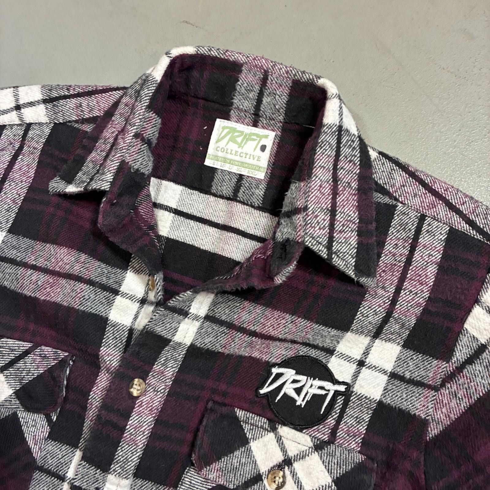 Other Drift Collective Upcycled 'No Surf on Mars" Vintage Flannel Size US M / EU 48-50 / 2 - 3 Thumbnail