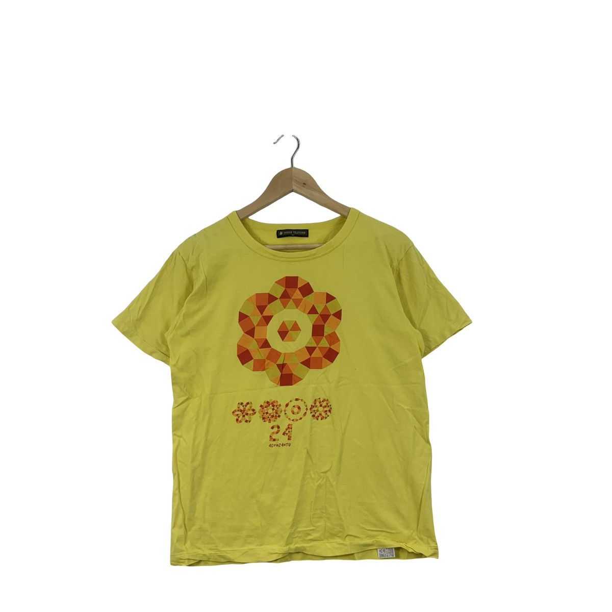 Other 24 HOUR TELEVISION 40th Anniversary Artist Tee Shirt Top Size M / US 6-8 / IT 42-44 - 3 Thumbnail