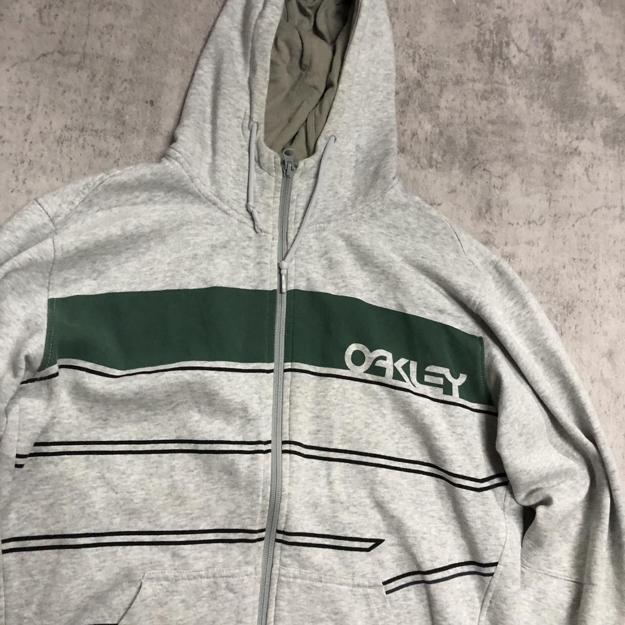 Oakley Grey Oakley zip up hoodie with green accents Size US M / EU 48-50 / 2 - 2 Thumbnail
