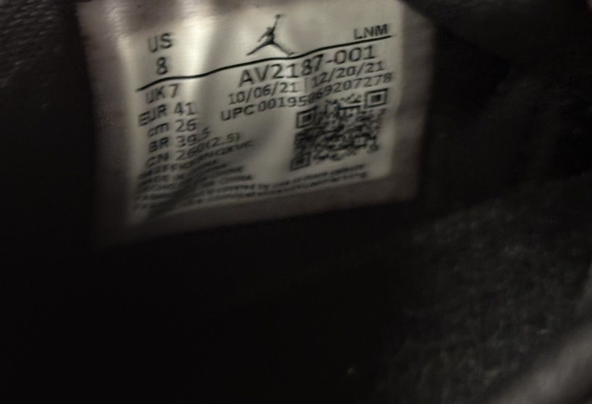 Jordan Brand × Nike Jordan 11 low 72-10 Size 8 men’s Size US 8 / EU 41 - 9 Thumbnail