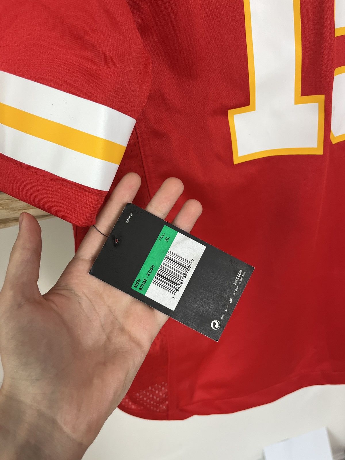 NFL Men's Nike Patrick Mahomes Red Kansas City Chiefs Jersey Size US XL / EU 56 / 4 - 4 Thumbnail